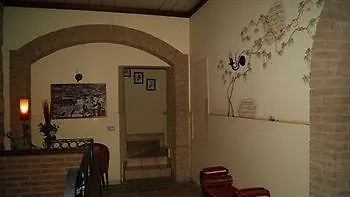 博尔戈安蒂科酒店 3* 法布里亚诺