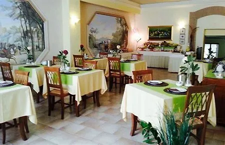 Borgo Antico Hotel 3*